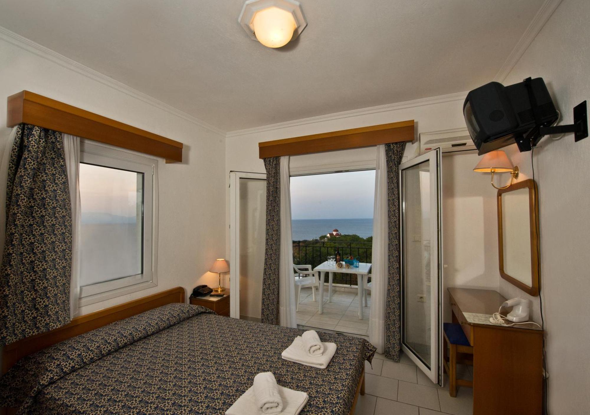 Lazaridis Luxury Studios&Apartments Nea Roda Exterior foto